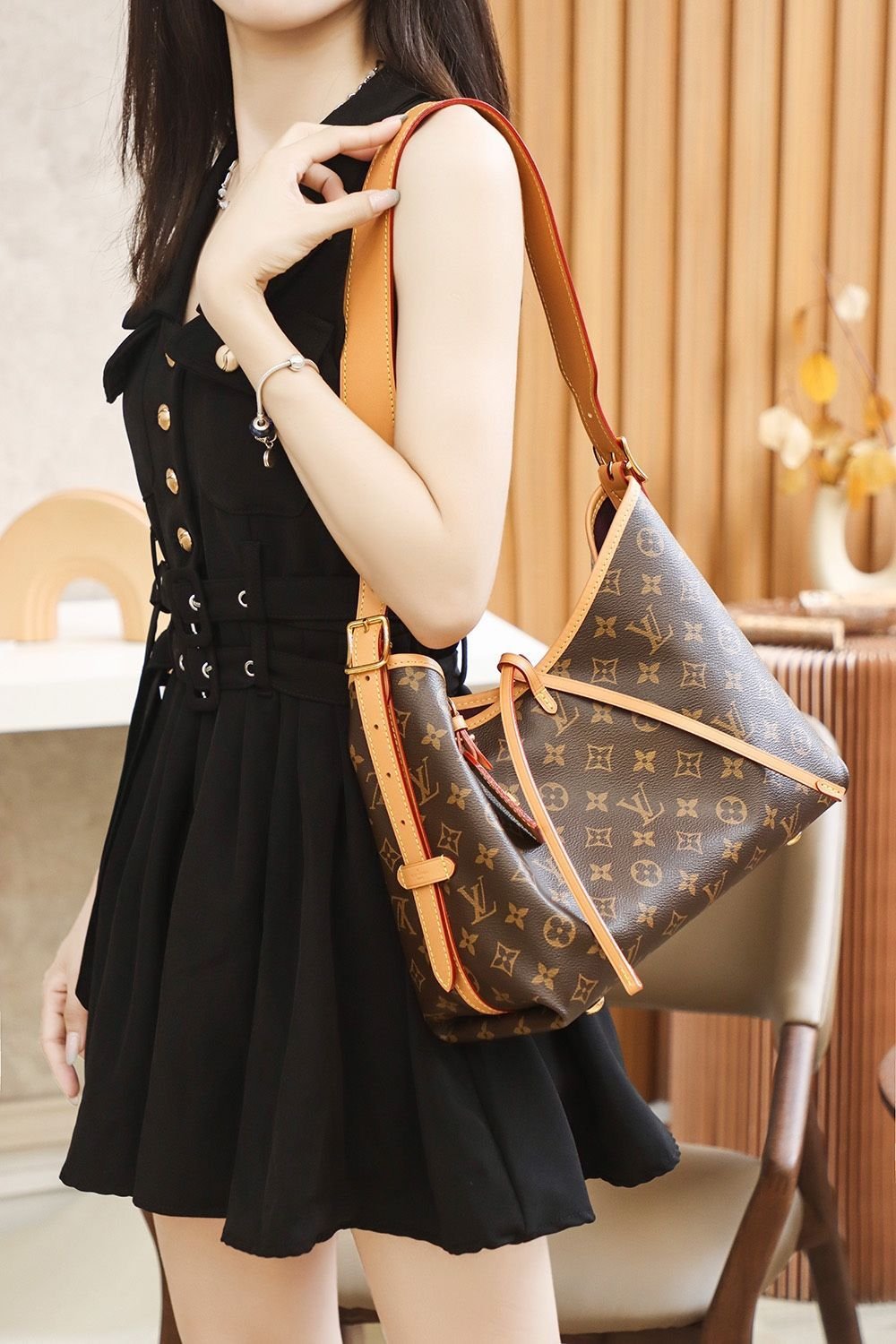 Louis Vuitton carryall mm bag - Image 3