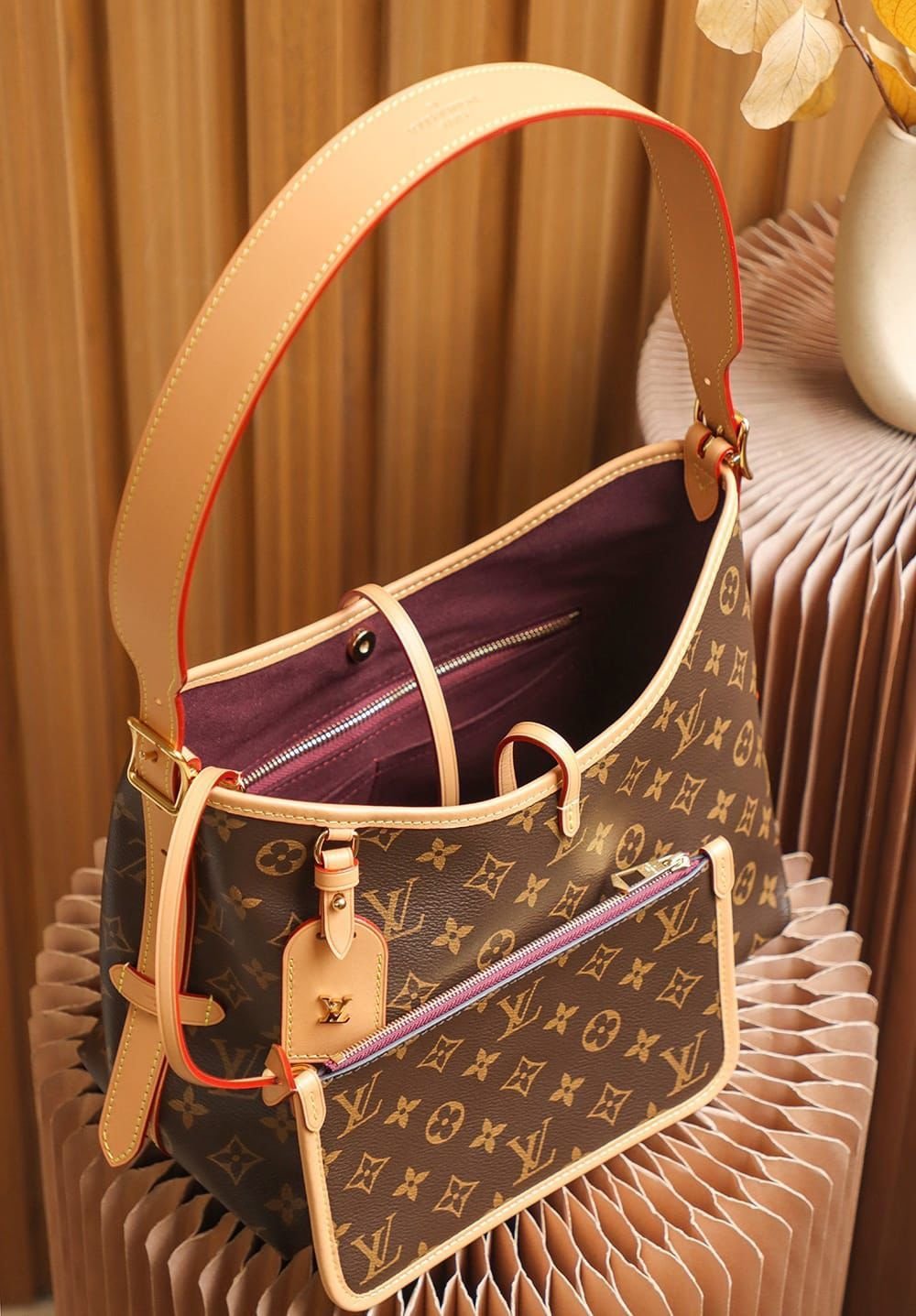 Louis Vuitton carryall mm bag - Image 6