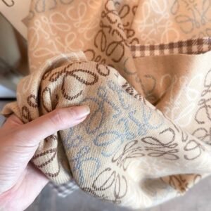Loewe scarfe beige