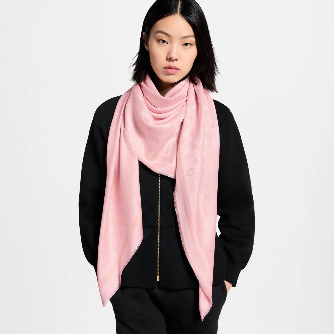 Louis Vuitton scarf Square pink