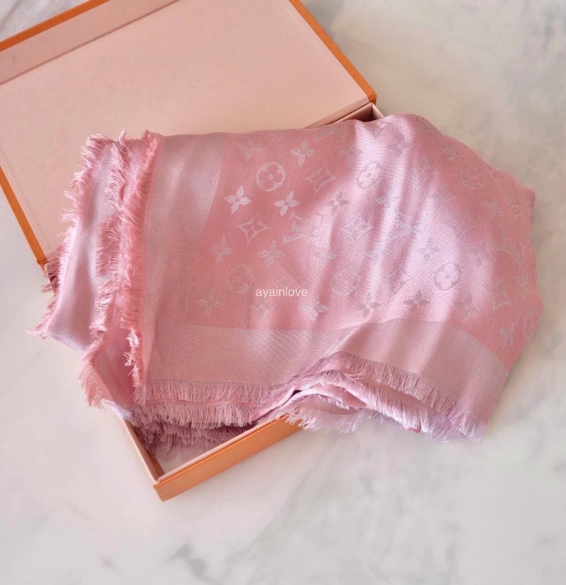 Louis Vuitton scarf Square pink - Image 6