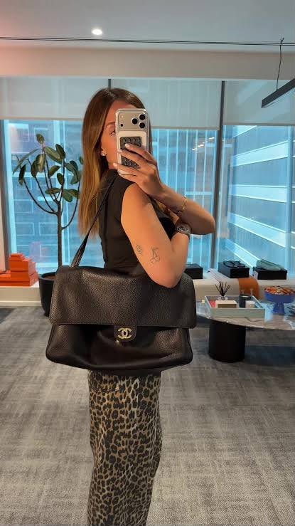 Chanel maxi flap large Black - Image 2