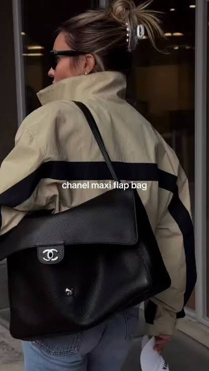 Chanel maxi flap large Black - Image 3